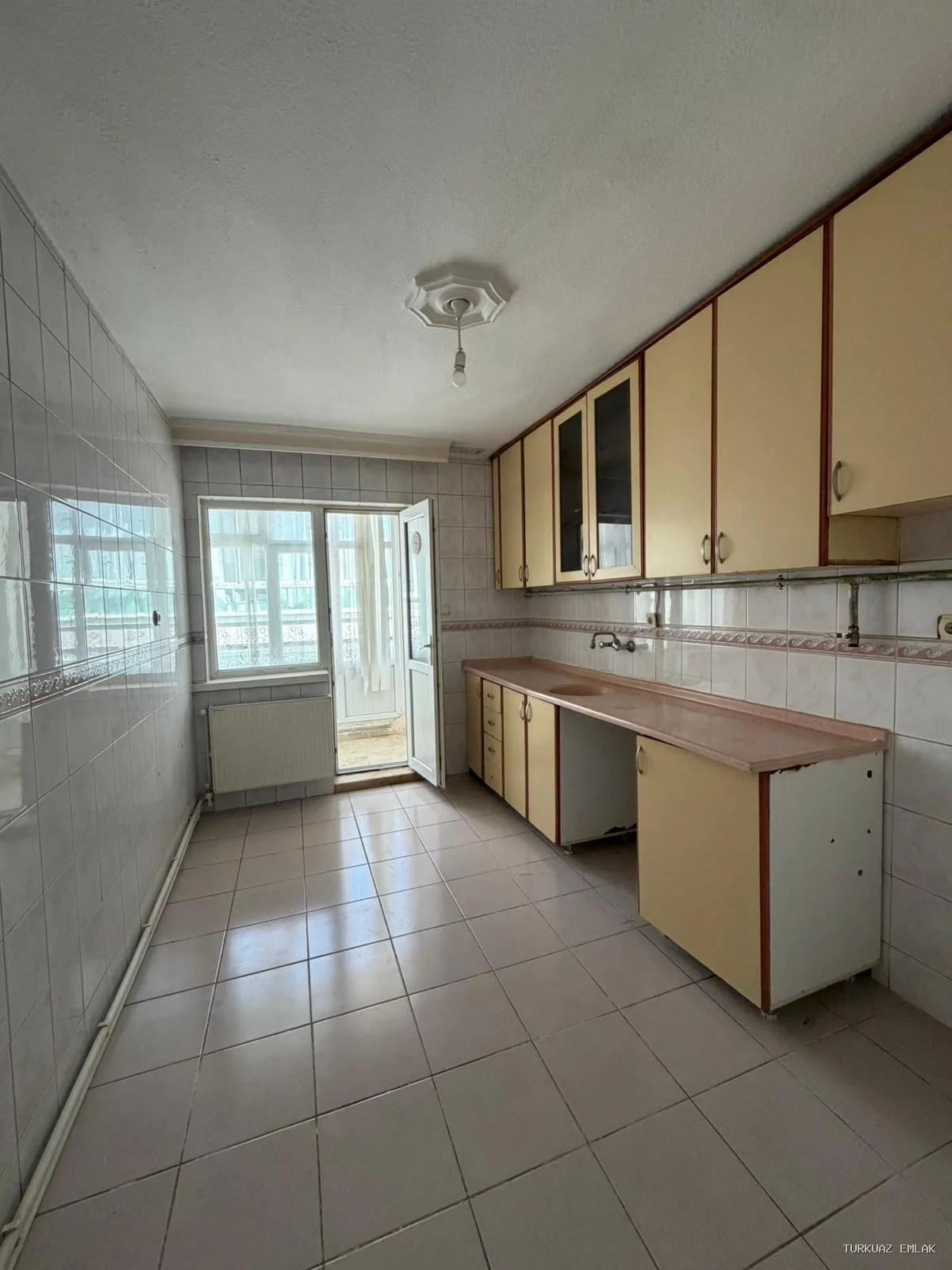 Afyonkarahisar Merkez Mareşal Fevzi Çakmak Kiralık 3+1 Daire Detay Fotoğrafı 2